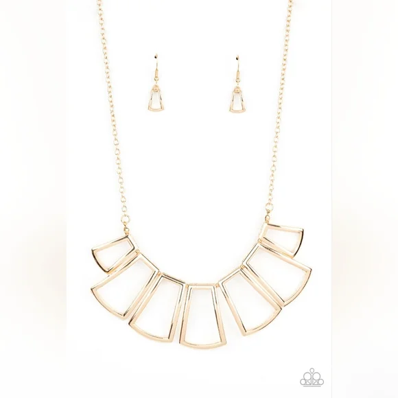 Full Fledged Framed Necklace - Picture 3 of 3